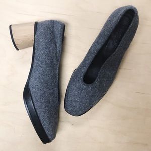 ITS TOASTED Anthropologie wool grey heels wooden
